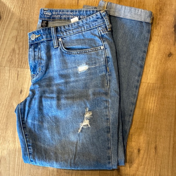 Gap Distressed Sexy Boyfriend Fit Jeans - Picture 1 of 7